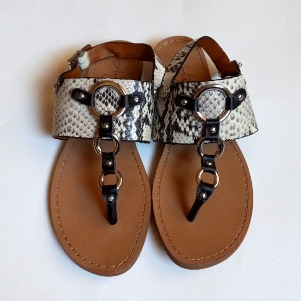 LEATHER SNAKE SANDALS
